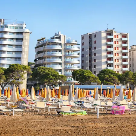 Ivelca 9 *