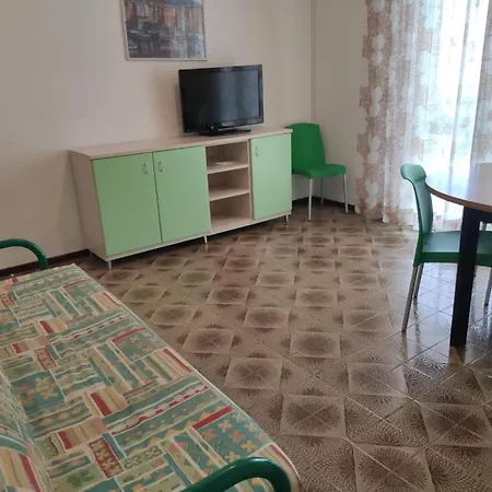 Ivelca 9 アパート